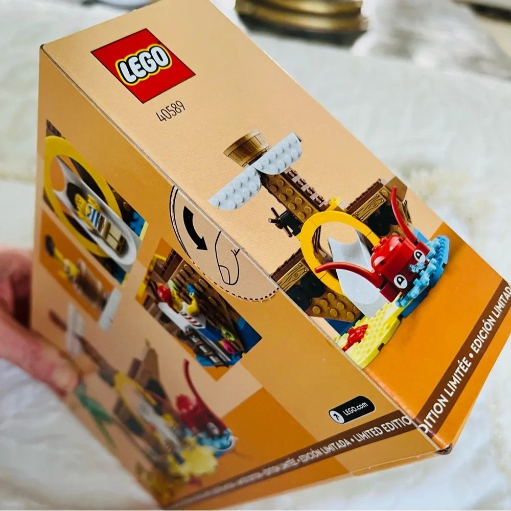 Lego Pirate Ship Playground 40589